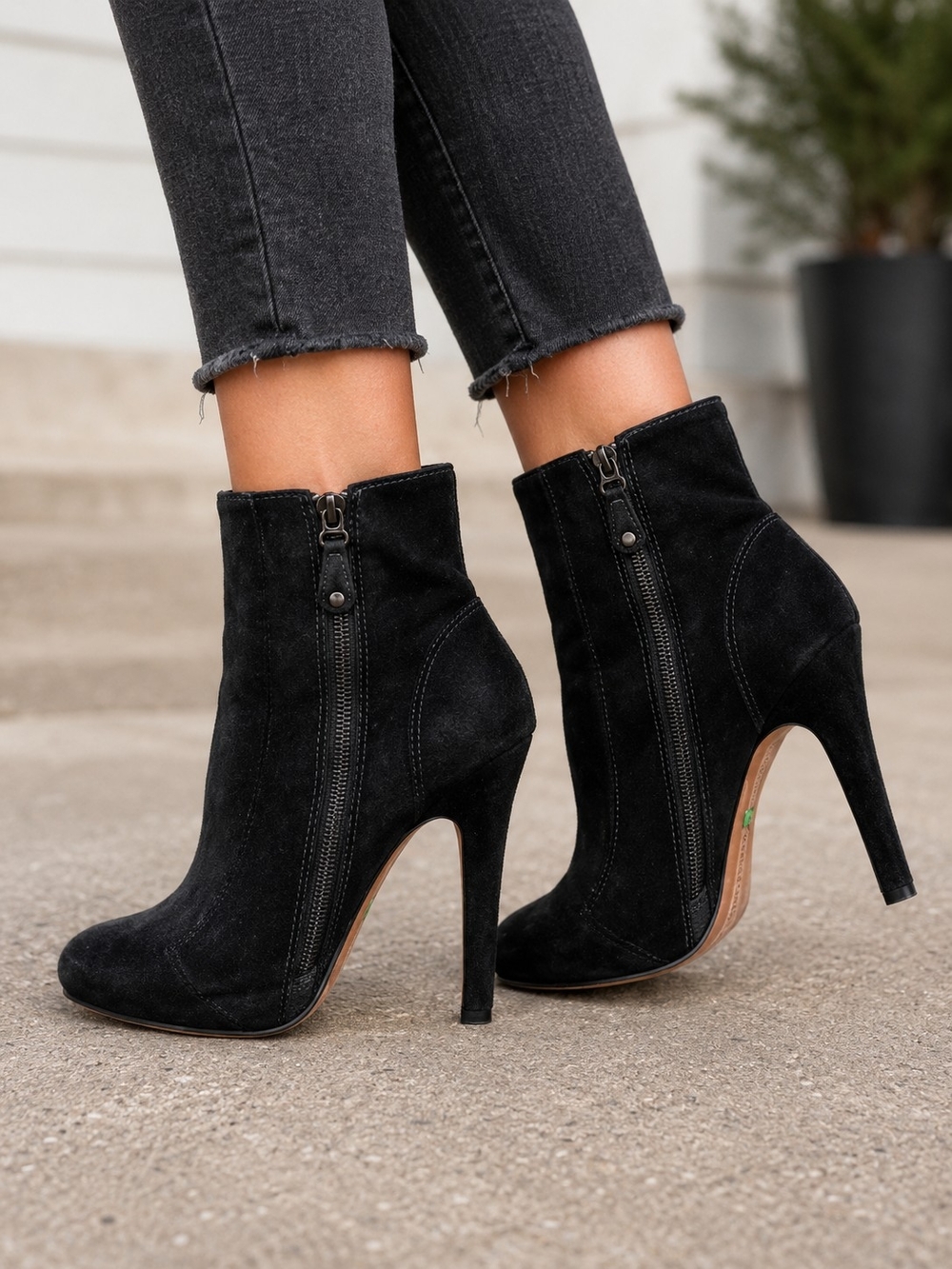 L.A.M.B. Gwen Stefani Black Suede Leather‎ Double Zip Stiletto Ankle Booties 10